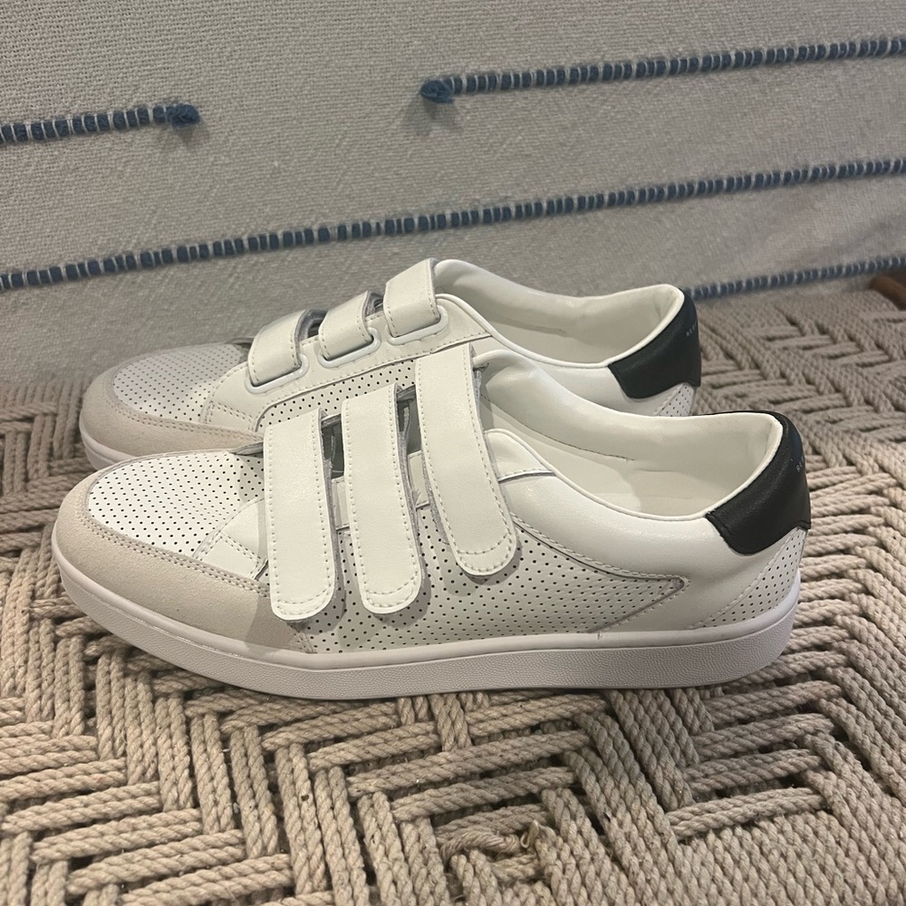 Women’s Rebecca Minkoff Velcro sneakers size 9